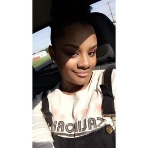 Meet Your Posher, Deiona